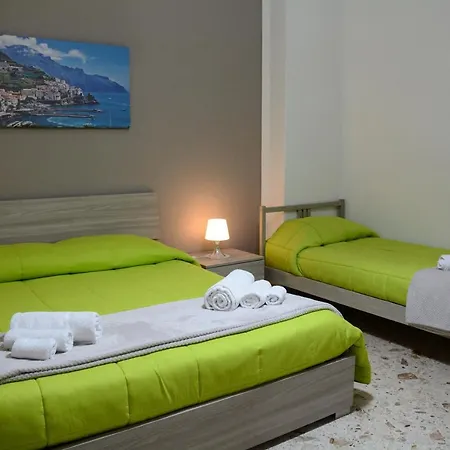 Residenza Margherita - E Near The Sea Apartamento Salerno
